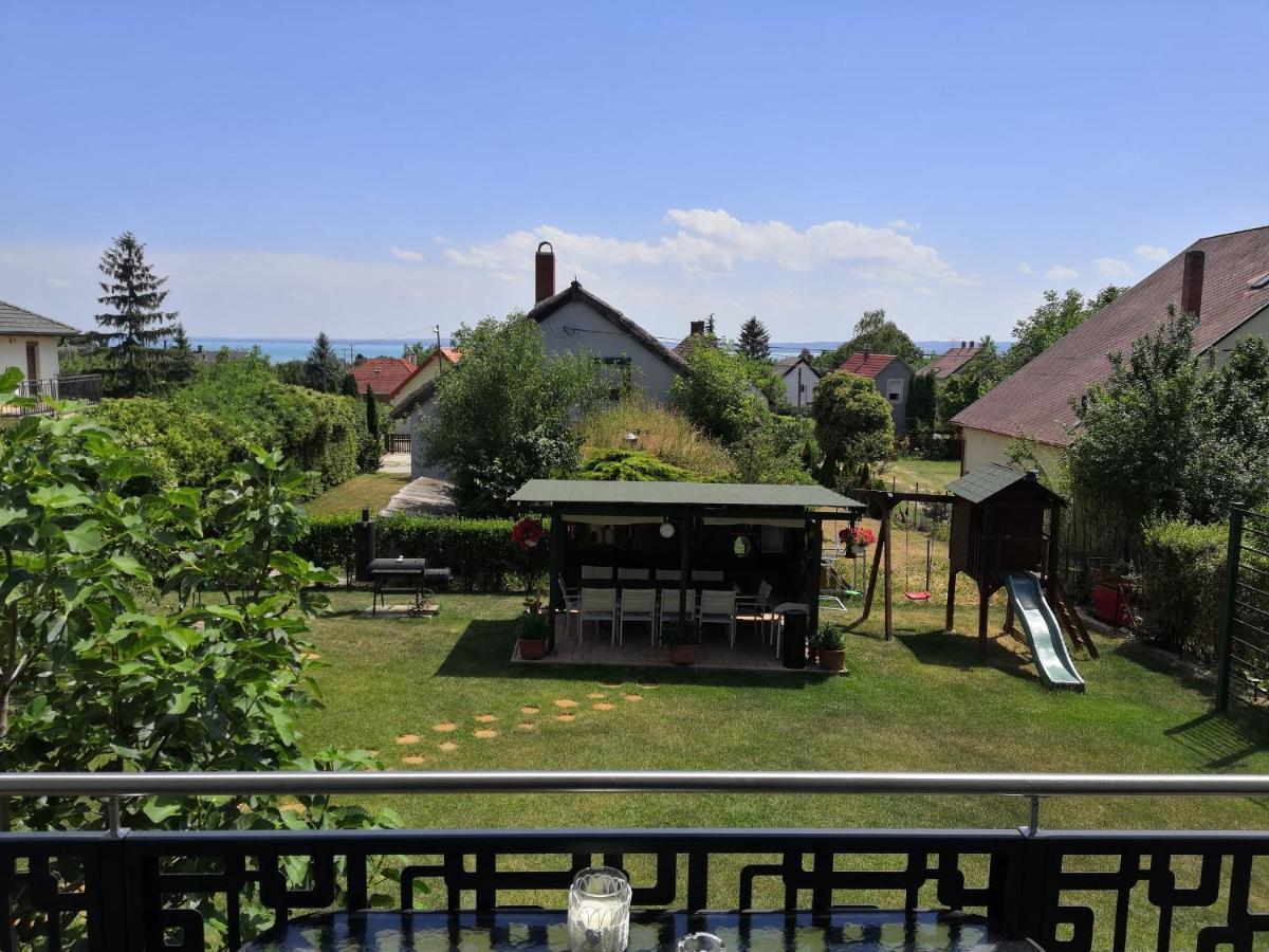 Апартаменты Lila Fuge Apartman Балатонфюред Экстерьер фото