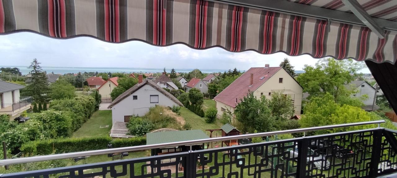 Апартаменты Lila Fuge Apartman Балатонфюред Экстерьер фото
