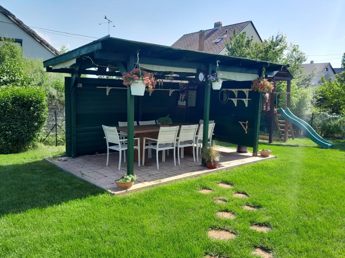 Апартаменты Lila Fuge Apartman Балатонфюред Экстерьер фото