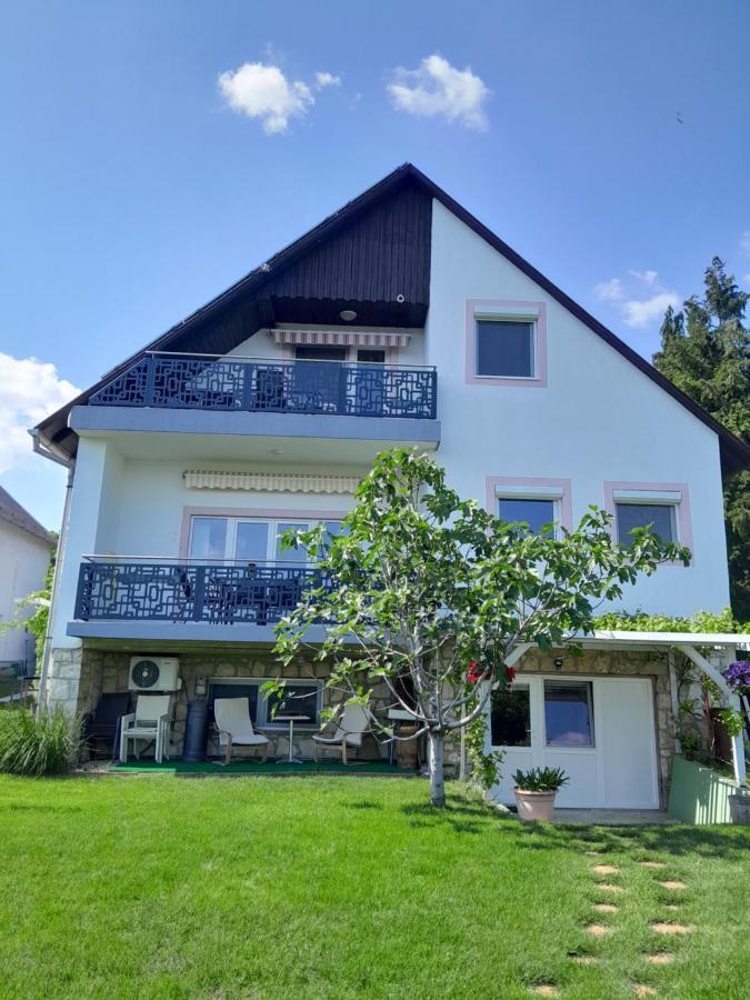 Апартаменты Lila Fuge Apartman Балатонфюред Экстерьер фото