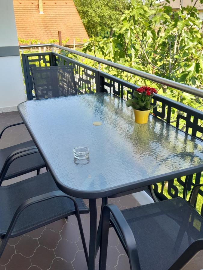 Апартаменты Lila Fuge Apartman Балатонфюред Экстерьер фото